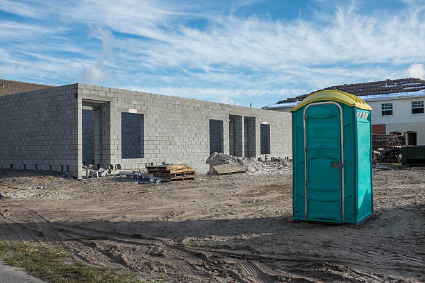 Best Porta potty delivery and setup  in Hugoton, KS